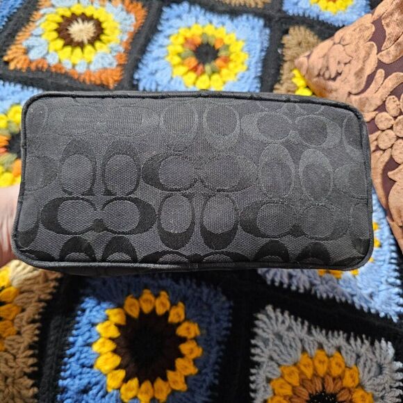 2005 Vintage y2k Coach Demi Shoulder Bag in Black Monochrome Jacquard Purse - Picture 5 of 8